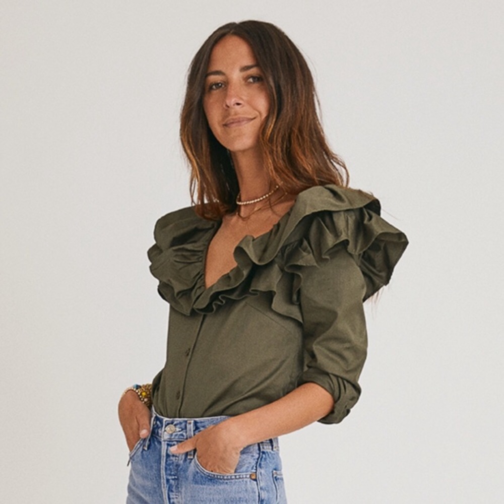New: Something Navy Bailey Ruffle Top. Size Large